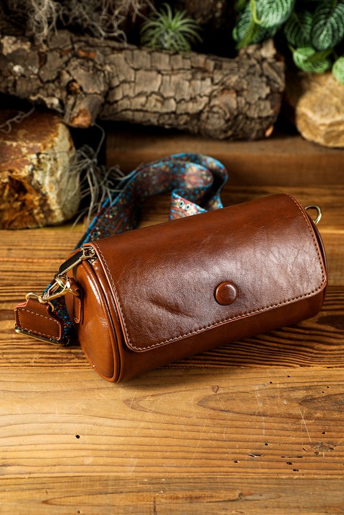 Chestnut PU Leather Flap Shoulder Bag with Retro Print Wide