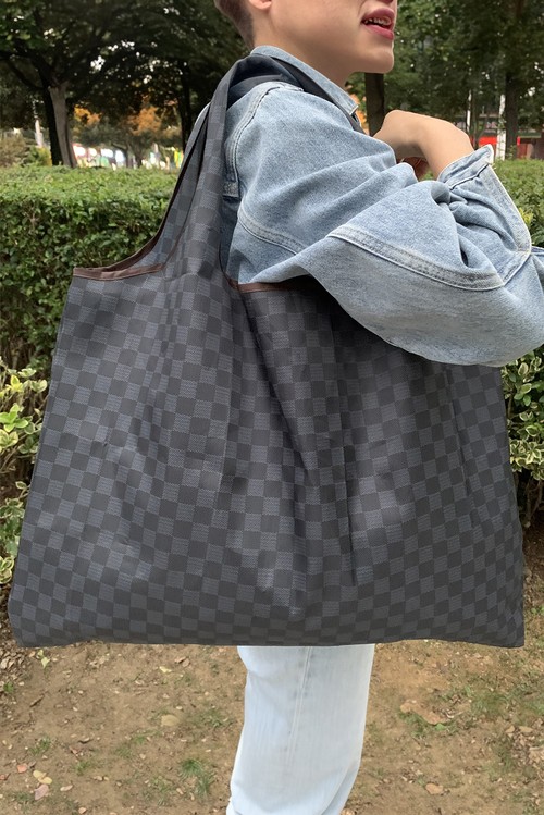 Black Trendy Checkered Pattern Large Portable Tote Bag